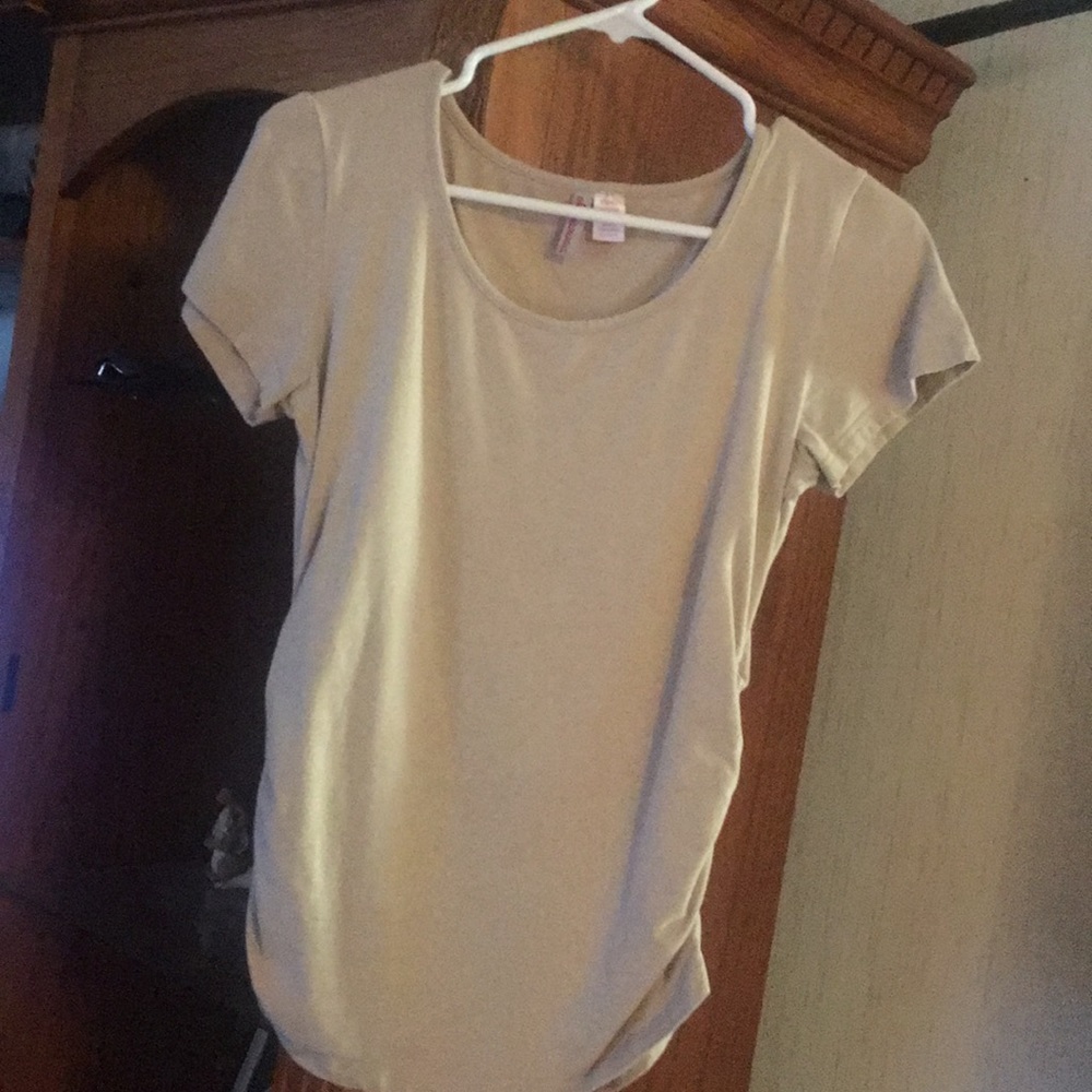 Maternity shirt
